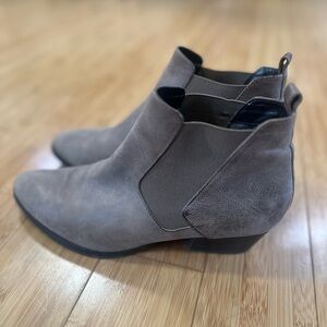 Aquatalia Brown Ankle Boots